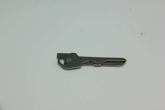 Ключ-брелок многофункциональный (нож, октрывалка, пилка, отвертка в шлиц и крест и т.д.)