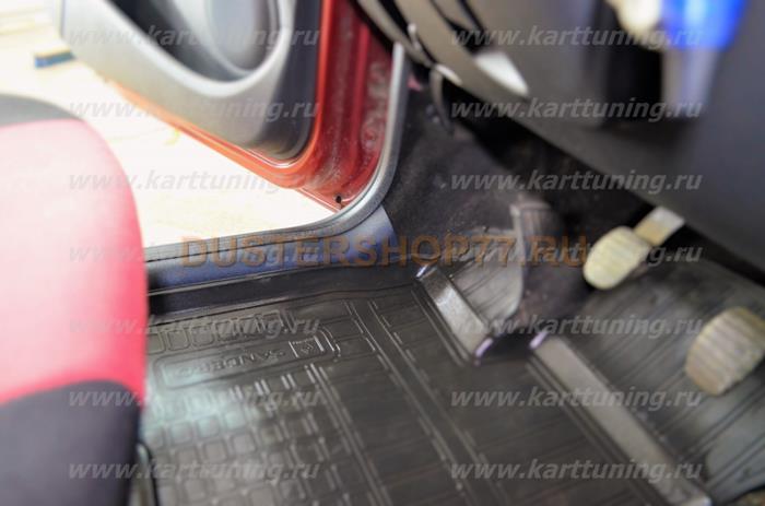 Накладки на ковролин "KART RS" для Рено Сандеро