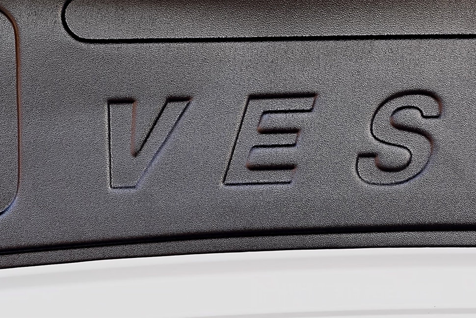 LADA VESTA 2015 - н.в., внутренняя облицовка крышки багажника с надписью VESTA (ПТ Групп)