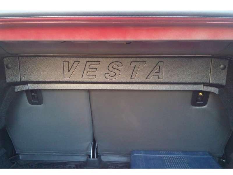 LADA VESTA, накладка в багажник декоративная  с надписью Vesta